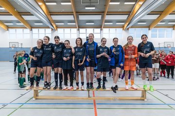 Bild 36 - C-Juniorinnen 2 Loewinnen Cup